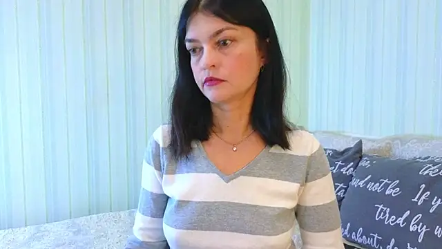  Lily  online show from 11-10-25, 07:24