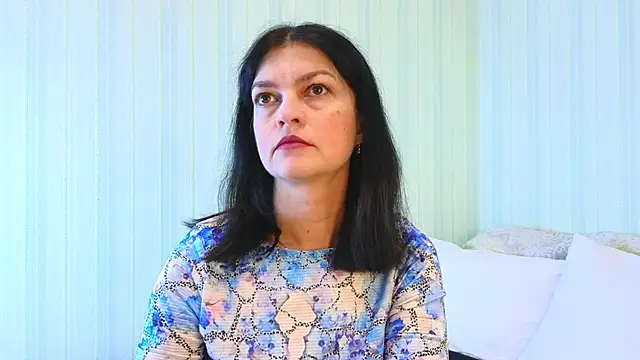  Lily  online show from 11-18-25, 07:33