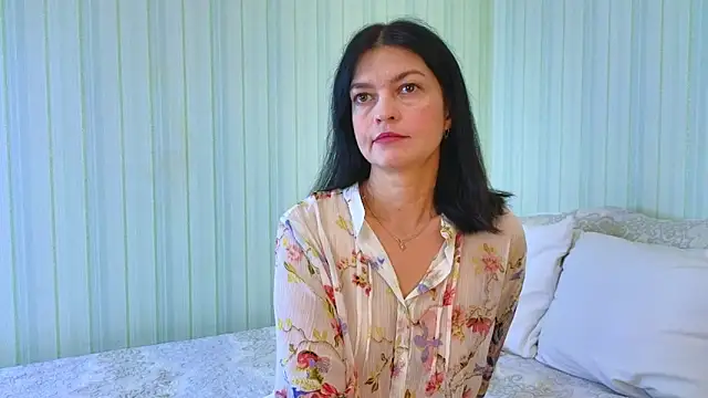  Lily  online show from 10-30-25, 06:55