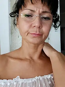 Snapshot of Melissa_Fane chatting on 04-01-26, 03:52 Melissa Fane online show from 04-01-26, 03:52