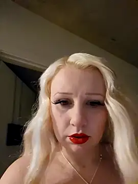 Snapshot of NikiFm chatting on 02-20-26, 08:49 NikiFm online show from 02-20-26, 08:49