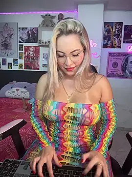 Snapshot of may_aceros chatting on 01-26-25, 12:05 may aceros online show from 01-26-25, 12:05