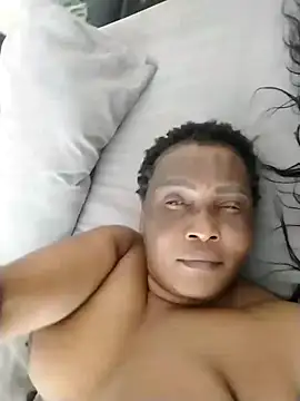 Snapshot of BigButtGodess chatting on 02-15-26, 09:52 BigButtGodess online show from 02-15-26, 09:52