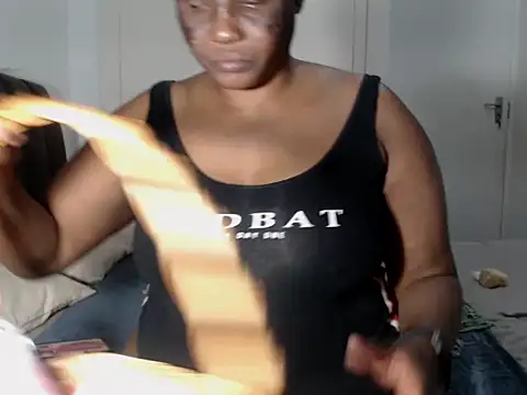 Snapshot of BigButtGodess chatting on 01-16-26, 01:31 BigButtGodess online show from 01-16-26, 01:31