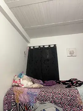 AlondraDiossa03 online show from 10-28-25, 07:02