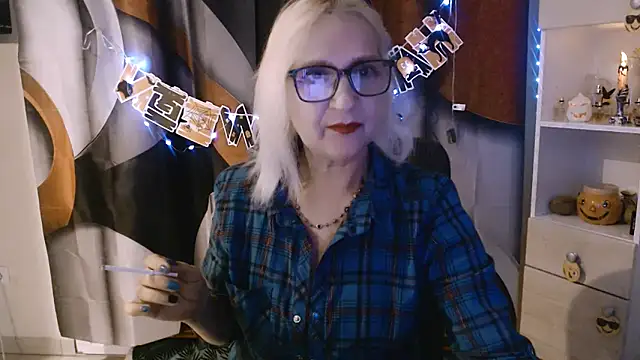 Snapshot of Ala-N-Dala chatting on 10-25-25, 07:29 Ala-N-Dala online show from 10-25-25, 07:29