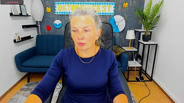 Abby Moore  online show from 09-10-25, 12:26