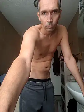 Geiler-boy313 online show from 02-08-26, 01:53