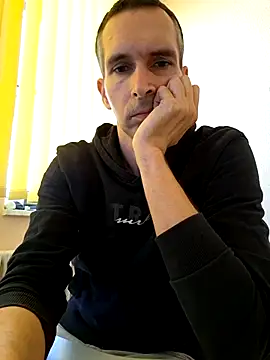 Snapshot of Geiler-boy313 chatting on 03-19-25, 10:11 Geiler-boy313 online show from 03-19-25, 10:11