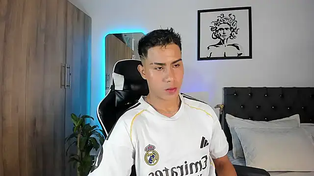 AlanNaughty online show from 05-24-26, 12:10