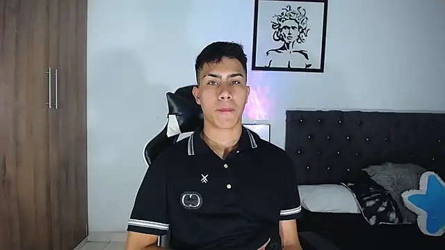 Snapshot of AlanNaughty chatting on 11-09-25, 02:26 AlanNaughty online show from 11-09-25, 02:26