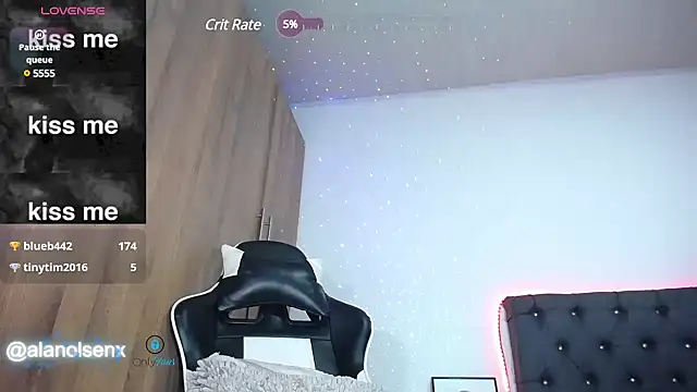 Snapshot of AlanNaughty chatting on 03-20-25, 12:51 AlanNaughty online show from 03-20-25, 12:51