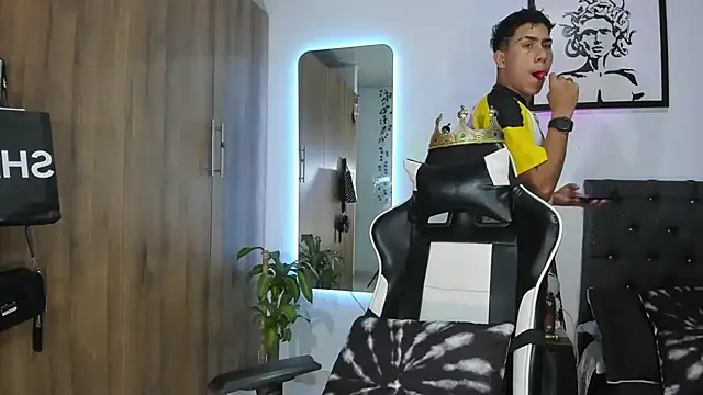 AlanNaughty online show from 02-10-26, 11:15