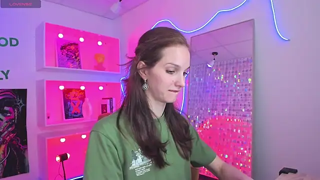 MirandaGlow online show from 05-26-26, 05:38