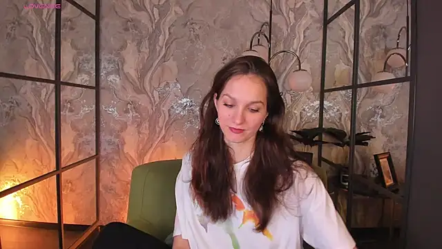 MirandaGlow online show from 03-18-25, 05:45