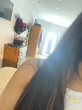DulceAngelica online show from 05-04-26, 02:15