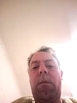 Snapshot of david_geam chatting on 02-23-25, 02:18 david geam online show from 02-23-25, 02:18