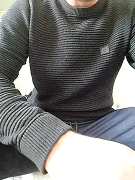 Snapshot of david_geam chatting on 10-31-25, 07:16 david geam online show from 10-31-25, 07:16