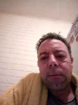 Snapshot of david_geam chatting on 02-01-25, 01:02 david geam online show from 02-01-25, 01:02