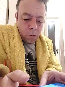 Snapshot of david_geam chatting on 01-24-25, 04:27 david geam online show from 01-24-25, 04:27