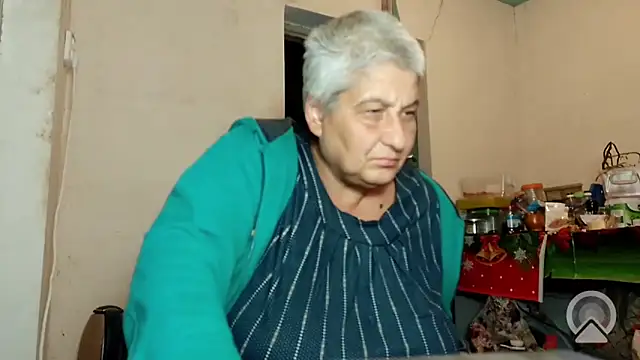 Snapshot of ExquisiteMature chatting on 09-17-25, 11:51 ExquisiteMature online show from 09-17-25, 11:51