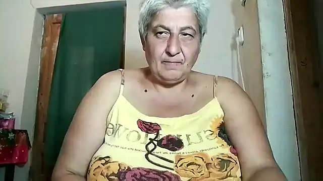 Snapshot of ExquisiteMature chatting on 09-22-25, 08:42 ExquisiteMature online show from 09-22-25, 08:42