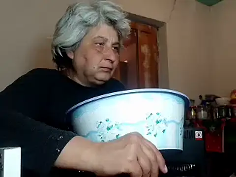 Snapshot of ExquisiteMature chatting on 03-10-25, 09:45 ExquisiteMature online show from 03-10-25, 09:45