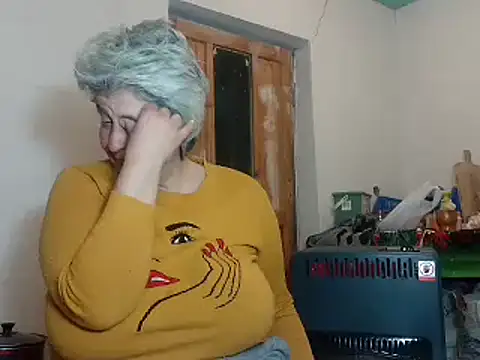 Snapshot of ExquisiteMature chatting on 02-23-25, 09:16 ExquisiteMature online show from 02-23-25, 09:16