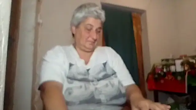 Snapshot of ExquisiteMature chatting on 10-13-25, 10:28 ExquisiteMature online show from 10-13-25, 10:28