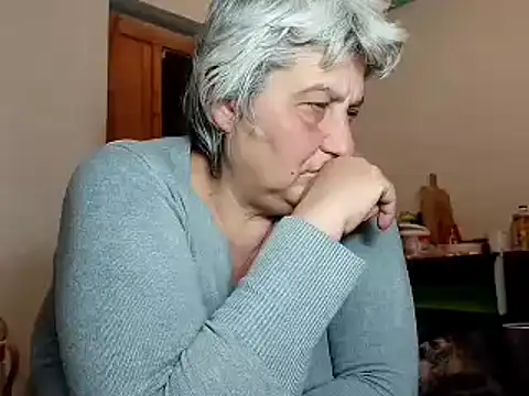 Snapshot of ExquisiteMature chatting on 03-04-25, 06:50 ExquisiteMature online show from 03-04-25, 06:50