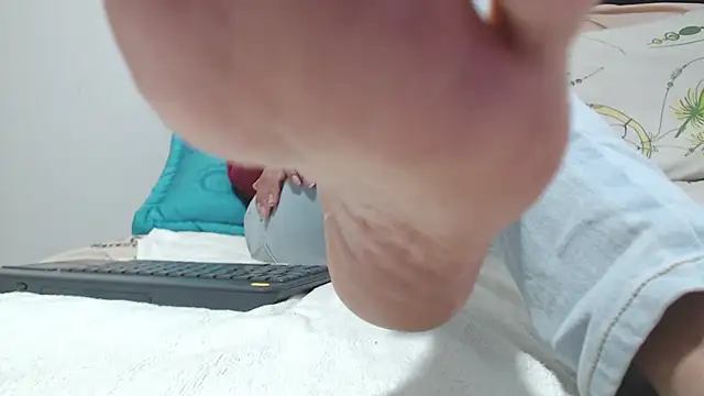 saaramiller online show from 02-20-26, 03:36