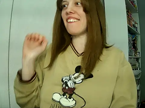 Snapshot of BellaRaim chatting on 04-15-26, 09:15 BellaRaim online show from 04-15-26, 09:15