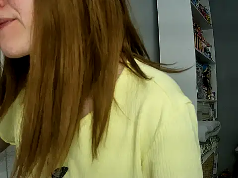 Snapshot of BellaRaim chatting on 04-16-26, 02:18 BellaRaim online show from 04-16-26, 02:18