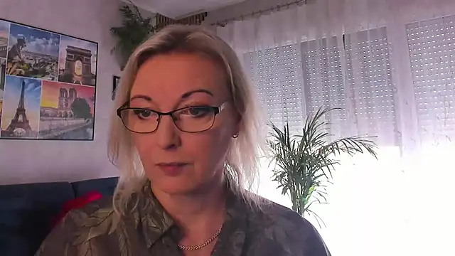 Snapshot of vanessa_chat chatting on 07-14-26, 01:17 vanessa chat online show from 07-14-26, 01:17