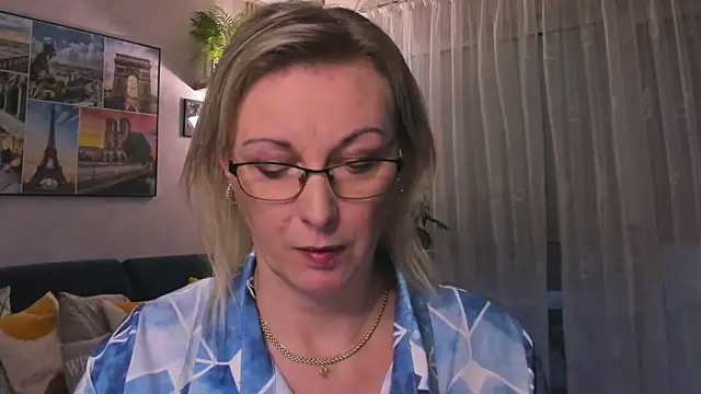 vanessa chat online show from 02-25-25, 05:51
