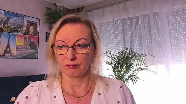 vanessa chat online show from 04-08-26, 01:34