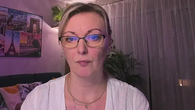 vanessa chat online show from 02-12-25, 06:19