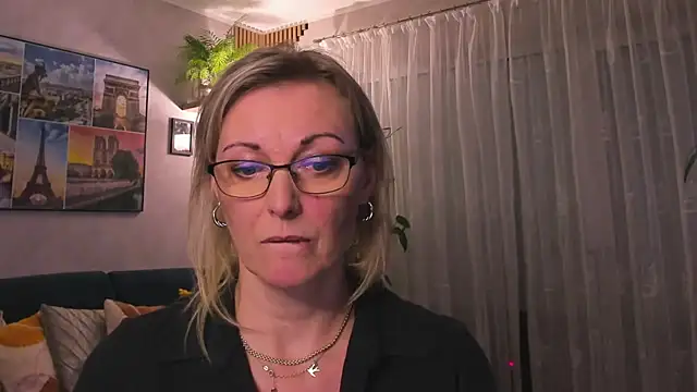 vanessa chat online show from 03-06-25, 05:54