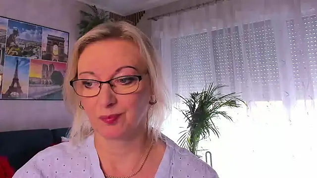 Snapshot of vanessa_chat chatting on 06-01-26, 01:33 vanessa chat online show from 06-01-26, 01:33