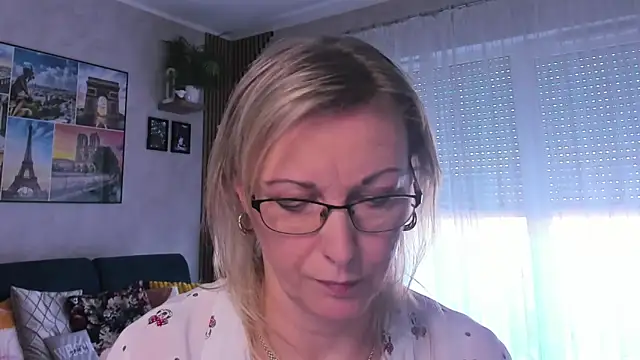 vanessa chat online show from 03-18-25, 02:17