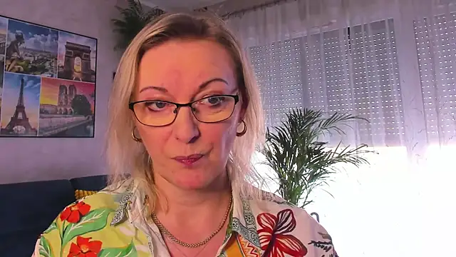 vanessa chat online show from 03-22-26, 02:18