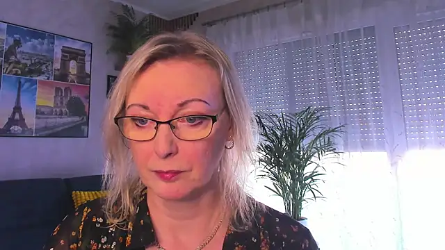 vanessa chat online show from 03-12-26, 02:21