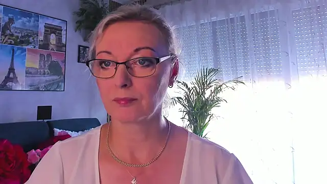 Snapshot of vanessa_chat chatting on 06-28-26, 01:28 vanessa chat online show from 06-28-26, 01:28