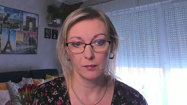 vanessa chat online show from 02-19-25, 02:22