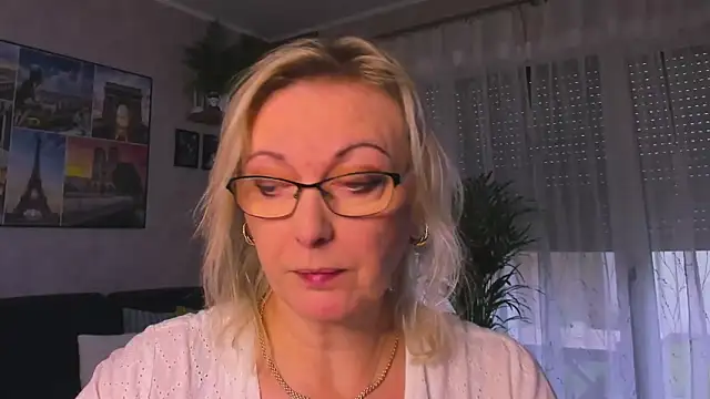 vanessa chat online show from 11-11-25, 02:12