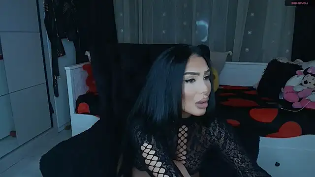 Snapshot of mistress_meryem chatting on 05-20-26, 09:56 mistress meryem online show from 05-20-26, 09:56