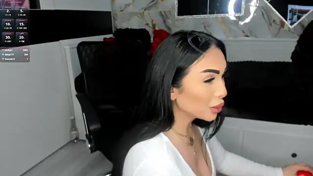 Snapshot of mistress_meryem chatting on 02-22-25, 01:11 mistress meryem online show from 02-22-25, 01:11