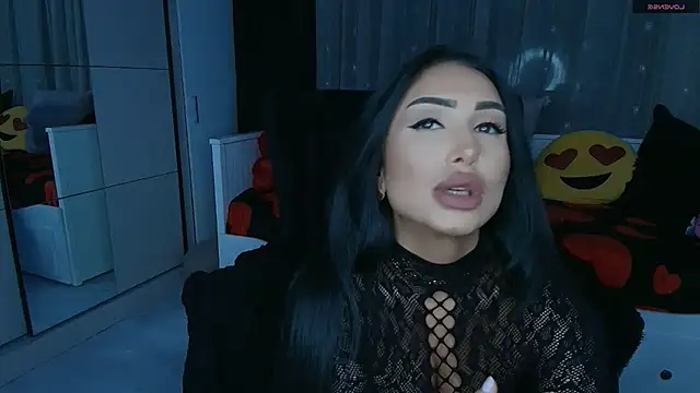 Snapshot of mistress_meryem chatting on 04-30-26, 08:49 mistress meryem online show from 04-30-26, 08:49