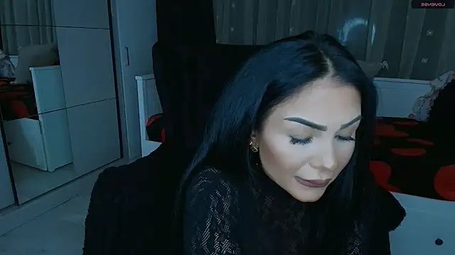 Snapshot of mistress_meryem chatting on 04-21-26, 01:42 mistress meryem online show from 04-21-26, 01:42