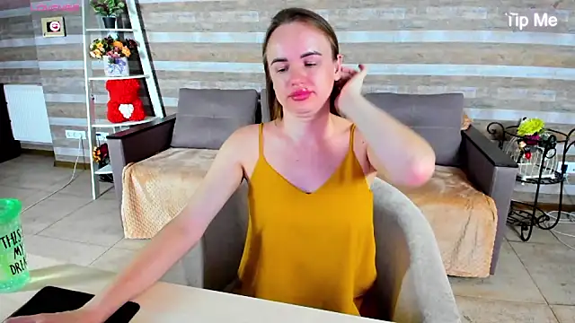 SusanSmit online show from 10-08-25, 07:03